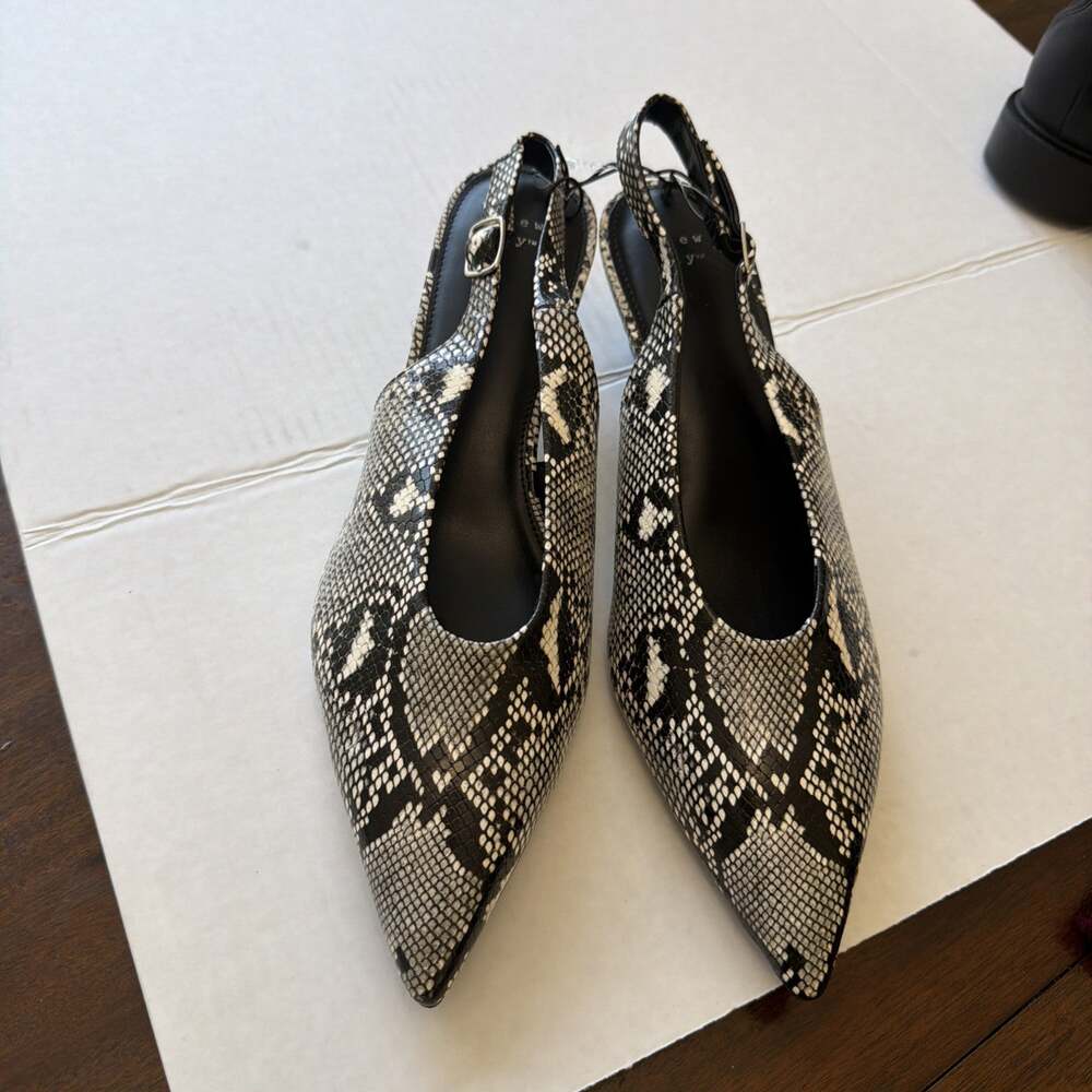 A New Day Women’s BlackWhite Snakeskin Print Slingback Kitten Heel Pointed 7 1/2